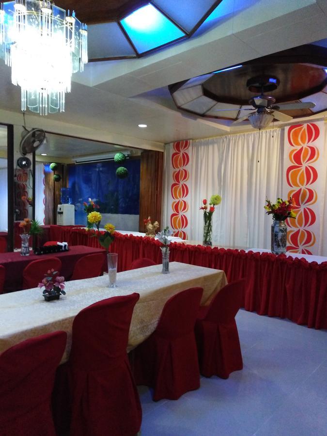 D'Lucky Garden Inn & Suites Tiniguiban Екстер'єр фото