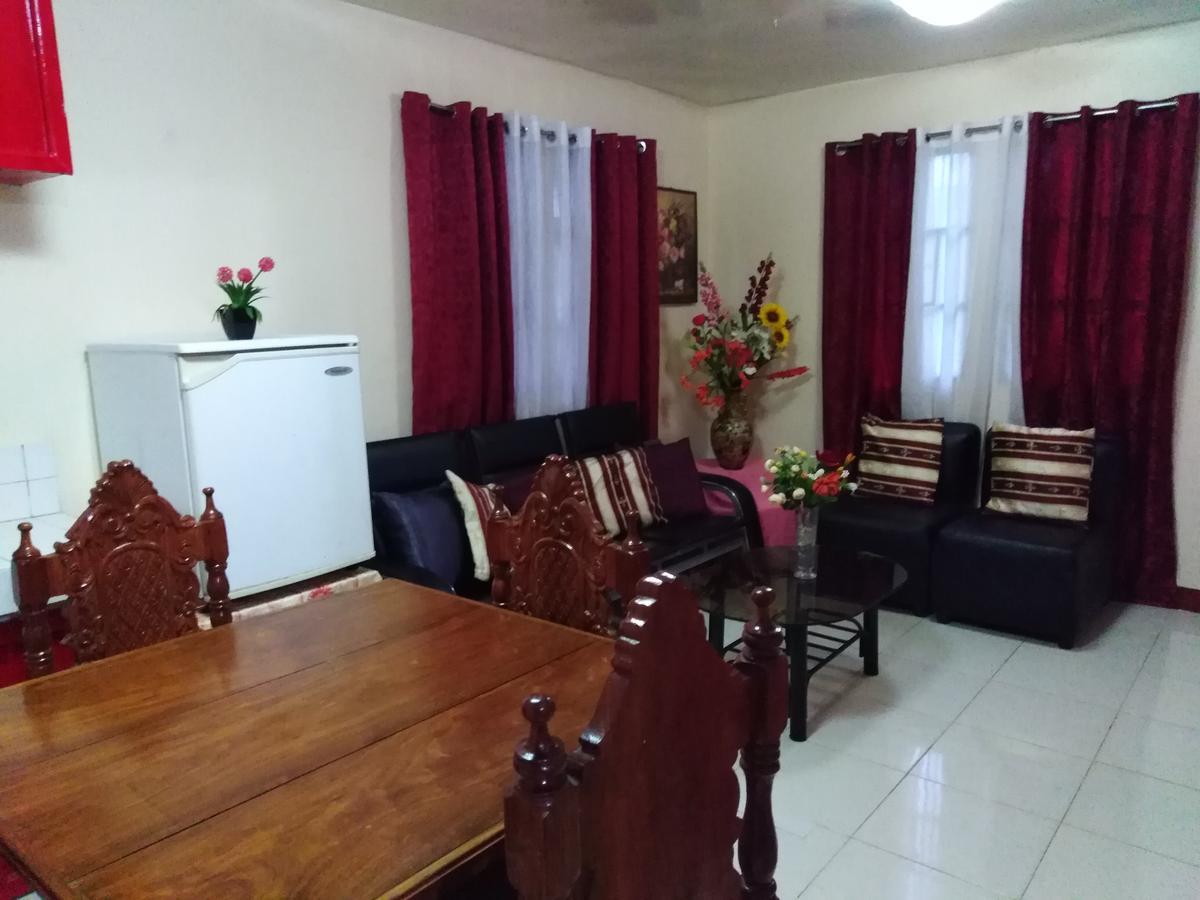 D'Lucky Garden Inn & Suites Tiniguiban Екстер'єр фото